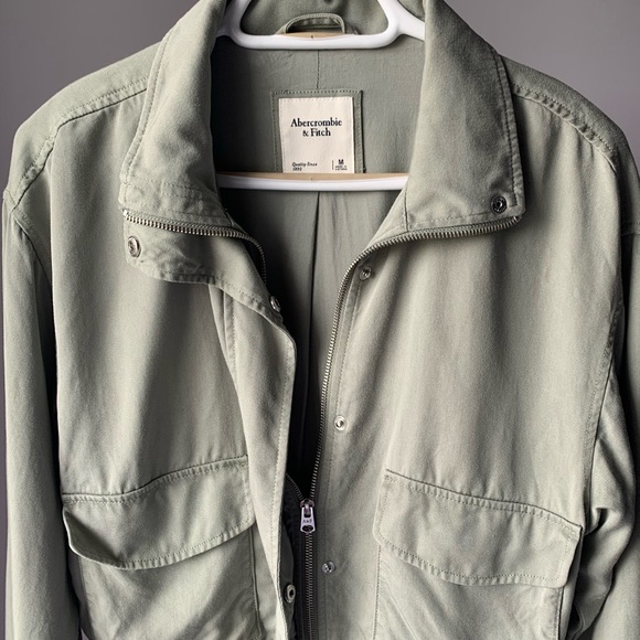 Abercrombie Cropped Drapey Bomber Jacket - Picture 4 of 8